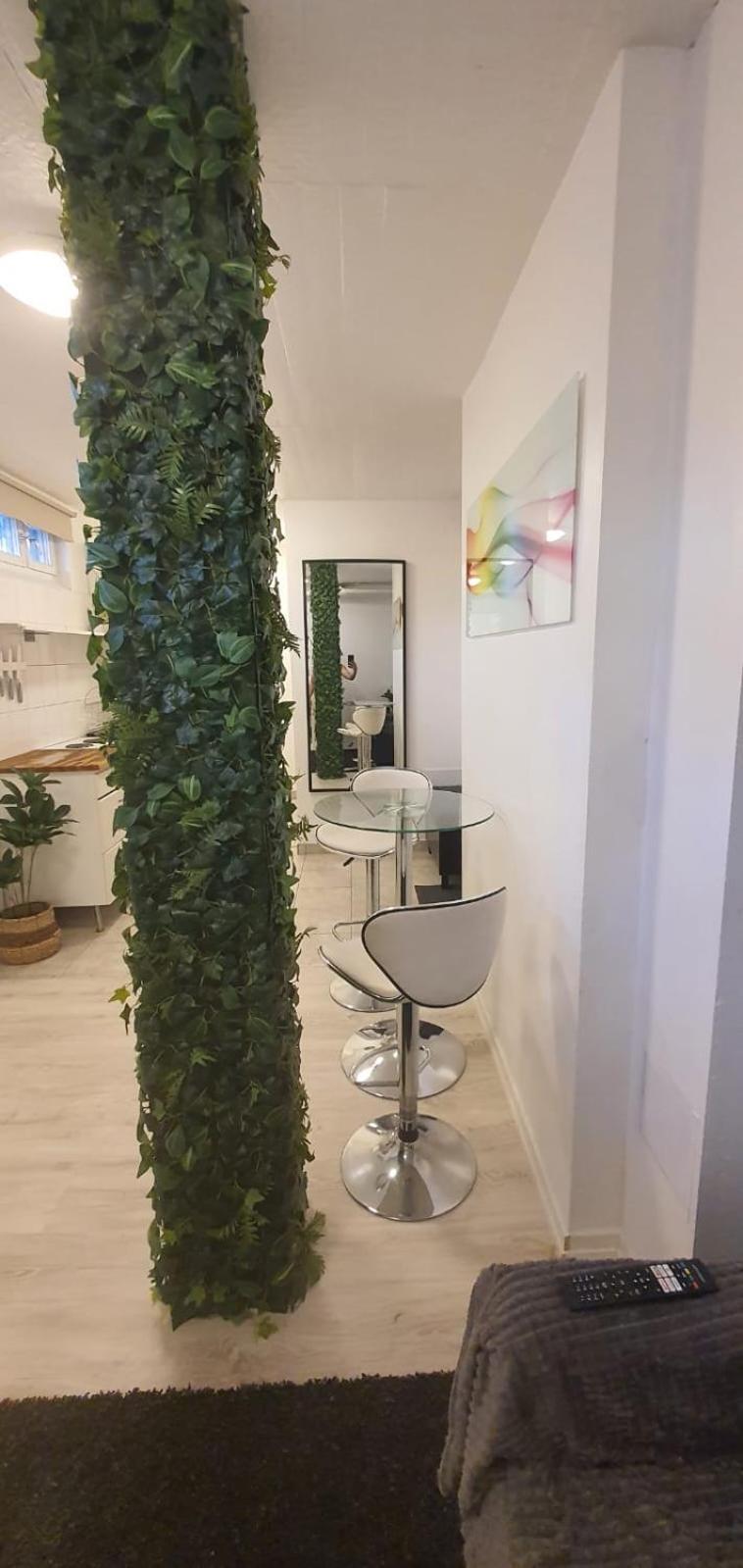Beautiful Basement Apartment, Very Private And Close To The Metro Stockholm Exterior photo